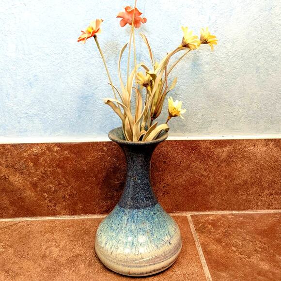 Vintage Pottery Vase Artist Signed Blue Glaze Minimalist Avant Garde Decor - Picture 2 of 7